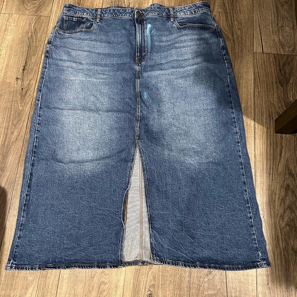 a.n.a High-Rise Denim Skirt